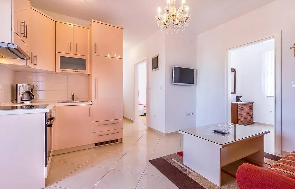 Apartments Marich Medolino
