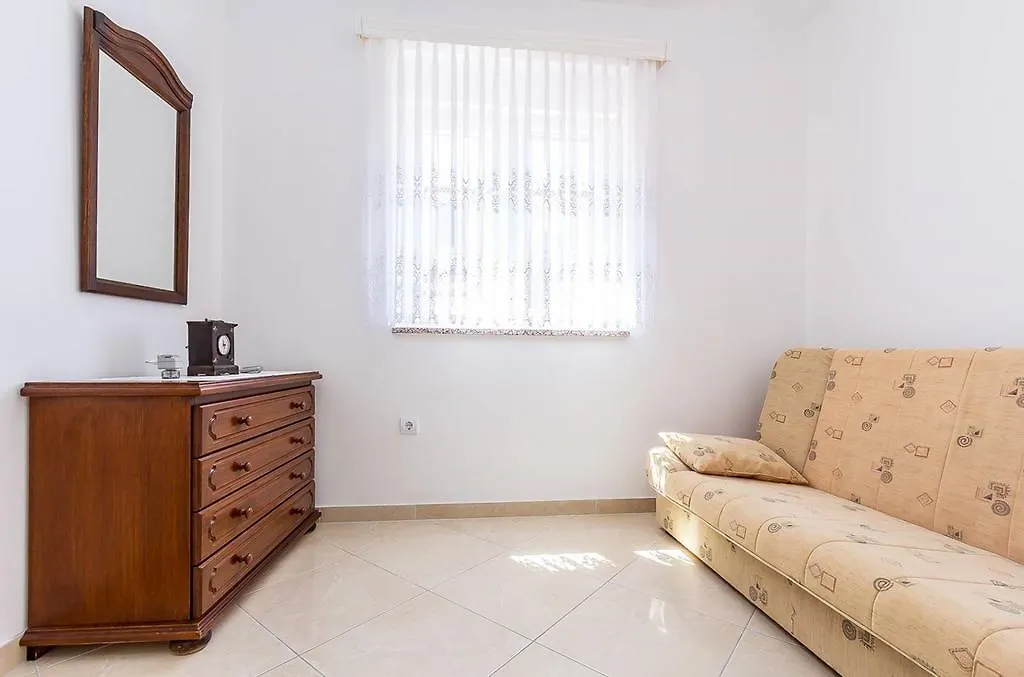 Apartments Marich Medolino 0*,